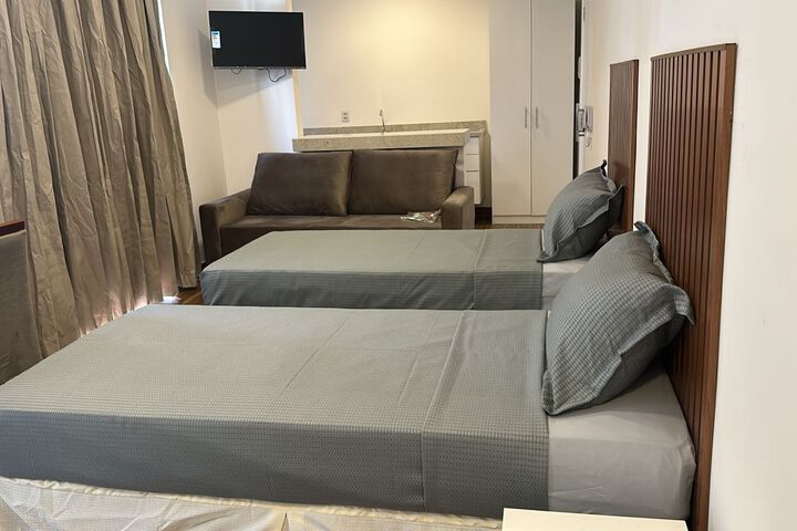 Room 10 of 24