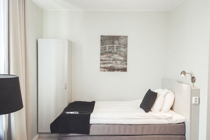 Room 14 of 101