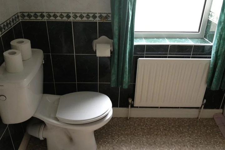 Room 7 of 13