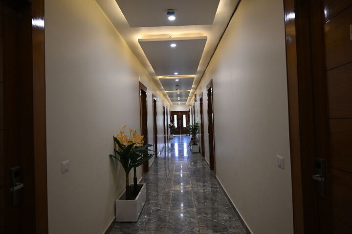 Hotel Interior 110 of 123
