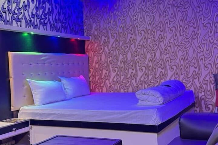 Room 3 of 19