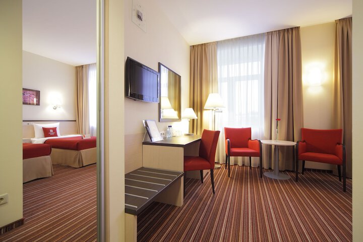 Room 14 of 72