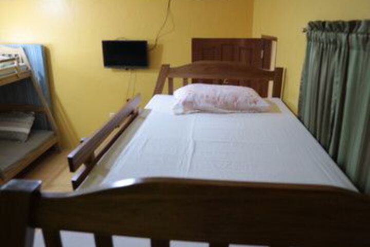 Room 16 of 31