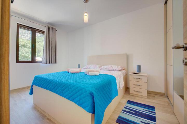 General 9 of 27