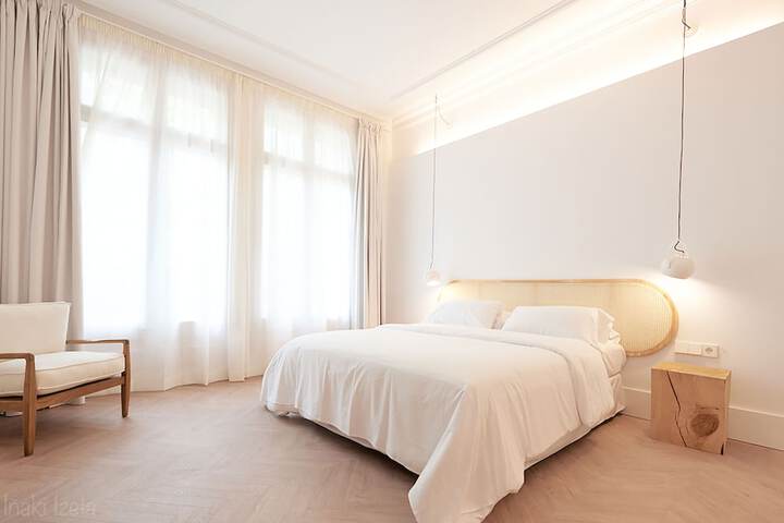 Room 4 of 61