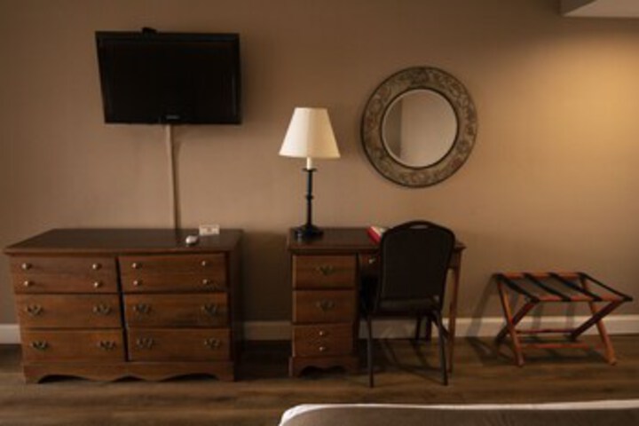 Room 46 of 168