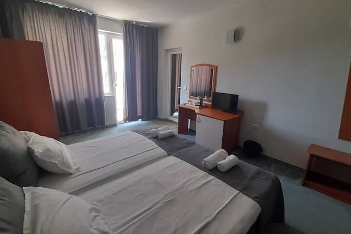 Room 22 of 52