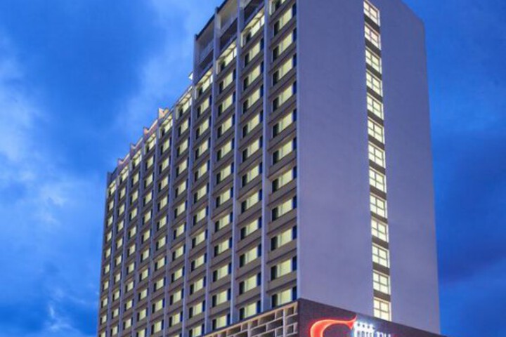 Hotel 1 of 1