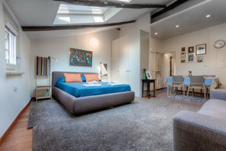 Room 14 of 22