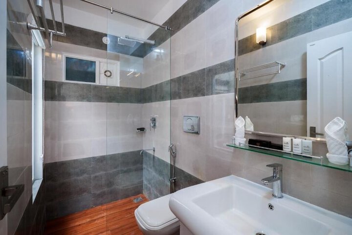 Room 20 of 42