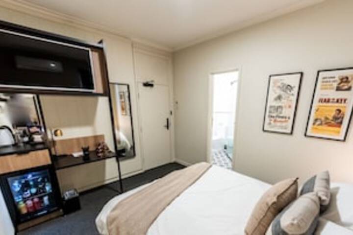 Room 13 of 63