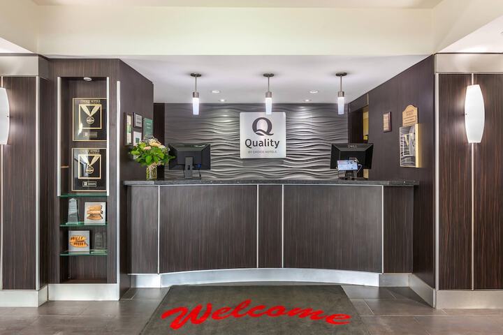 Guest Lobby