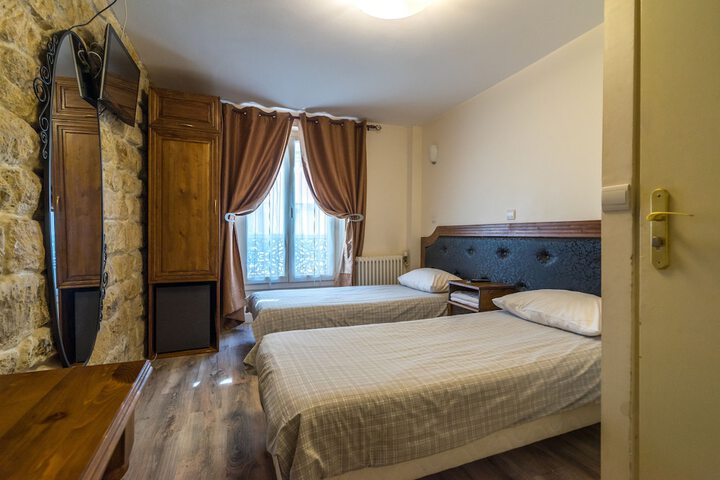 Room 26 of 52