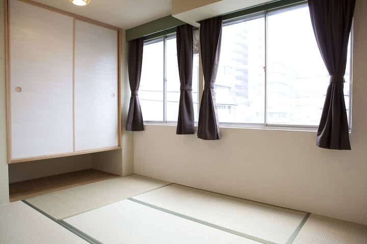 Room 14 of 27
