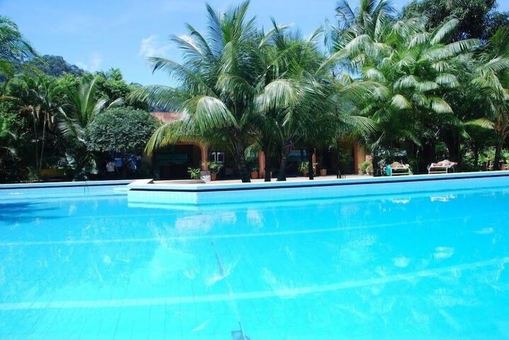 Pool 19 of 21