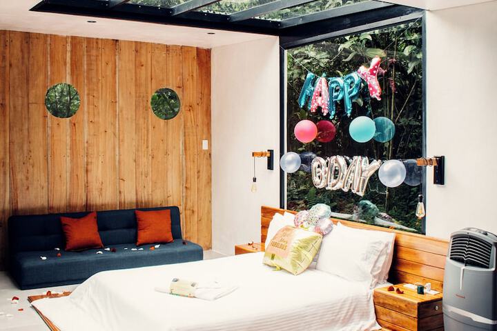Room 10 of 50