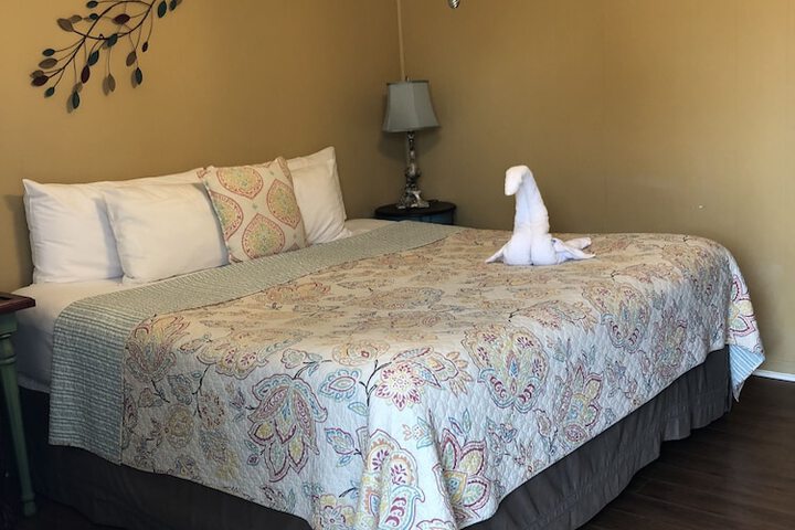 Room 13 of 30