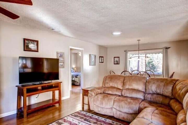 Room 10 of 20