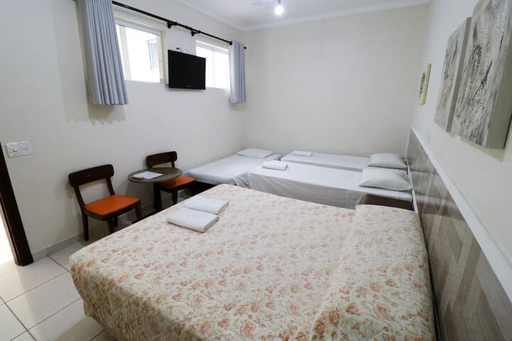 Room 5 of 79