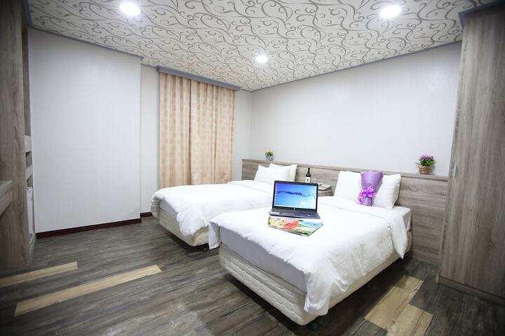 Room 14 of 46