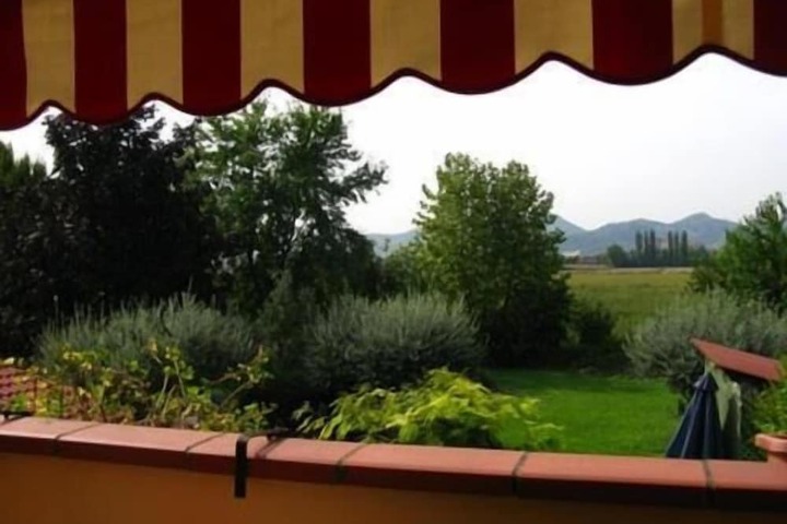 Terrace/Patio 8 of 33