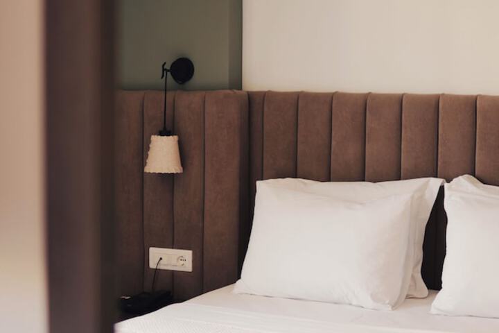 Room 38 of 61