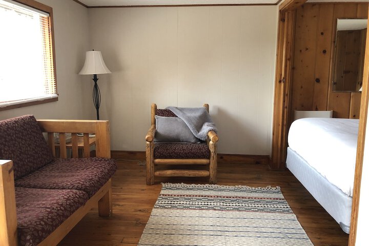 Room 25 of 97