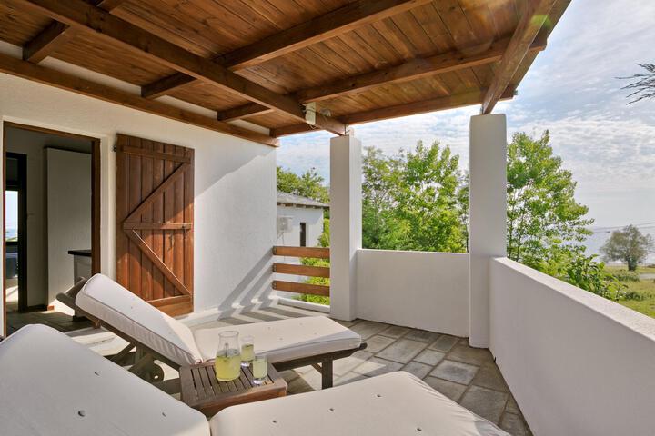 Terrace/Patio 81 of 148