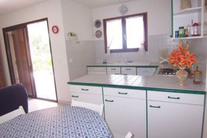 Room 10 of 15