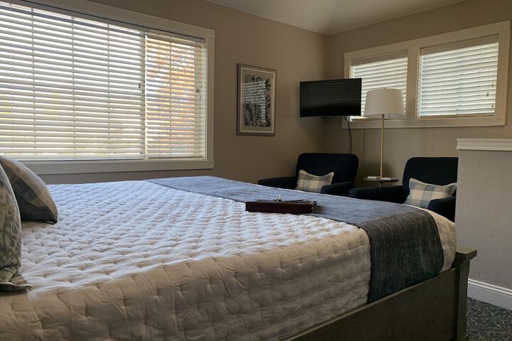 Room 9 of 74