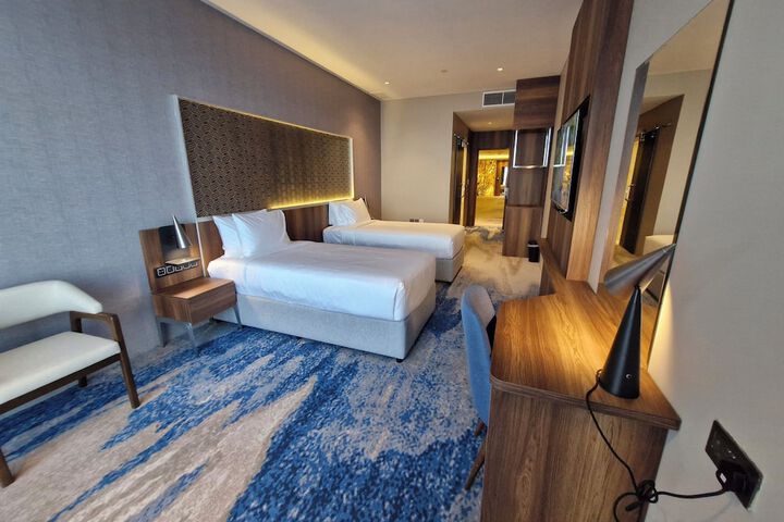 Room 15 of 62