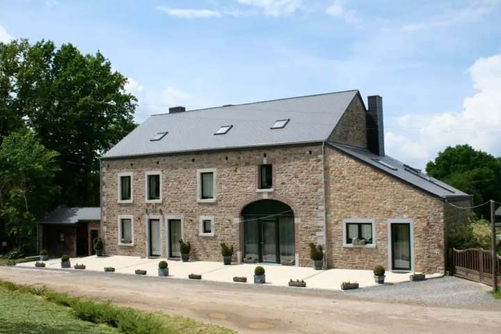 Quiet House with Sauna & Games in Érezée near Forest