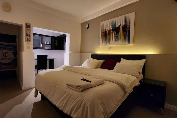 Room 27 of 56
