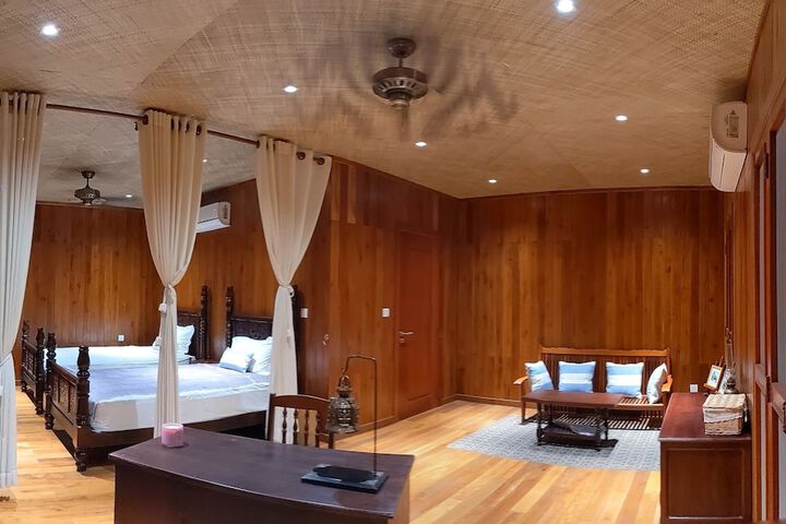 Room 3 of 44