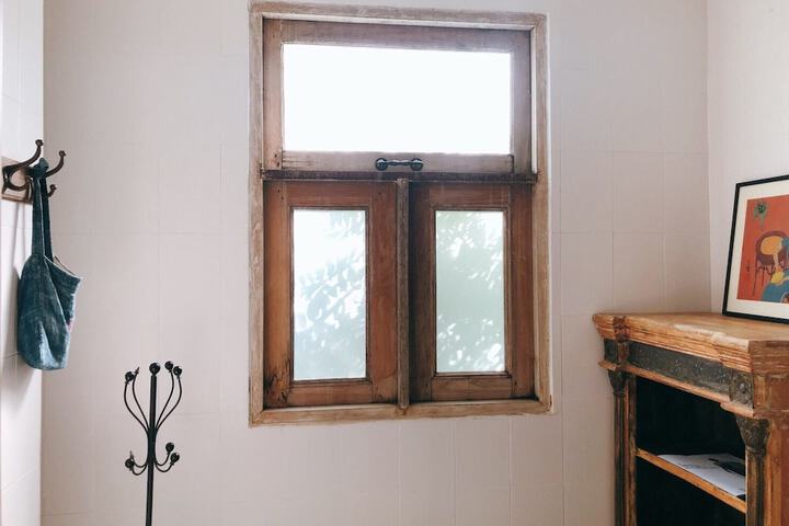 Room 35 of 108