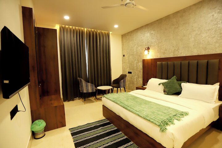 Room 22 of 46