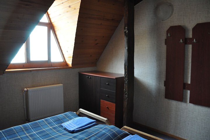 Room 12 of 13
