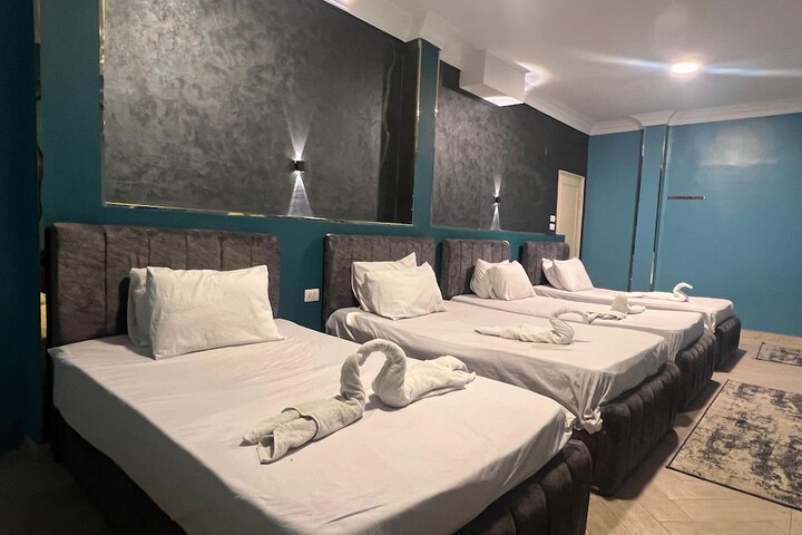 Room 17 of 41