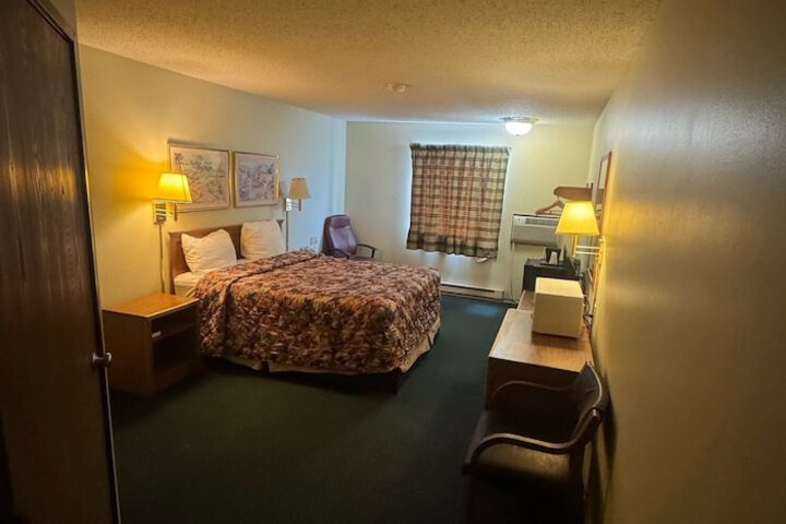 Room 21 of 24
