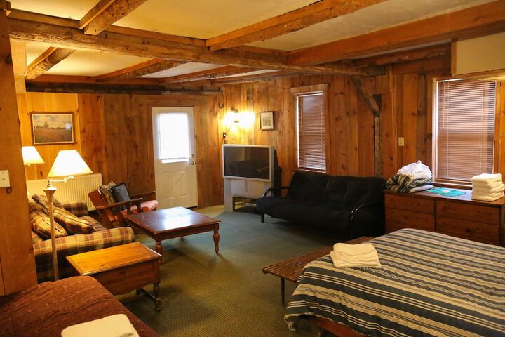 Room 11 of 165