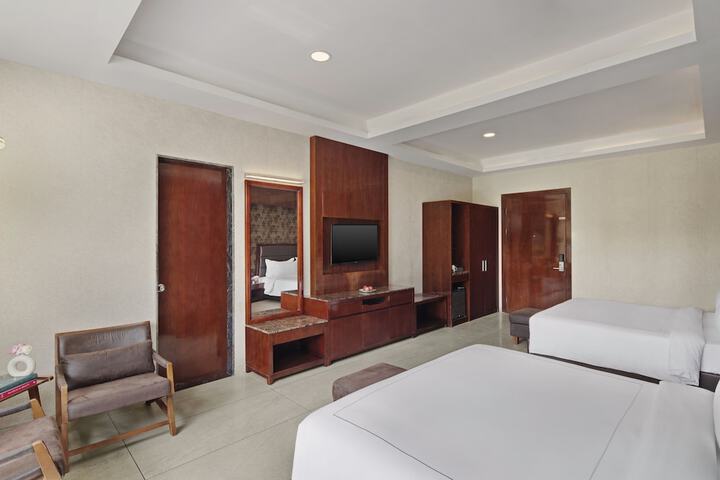 Room 11 of 44