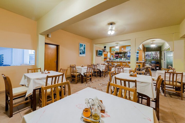 Dining 60 of 78