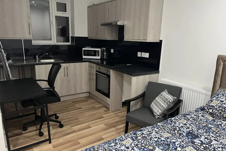 Room 3 of 5