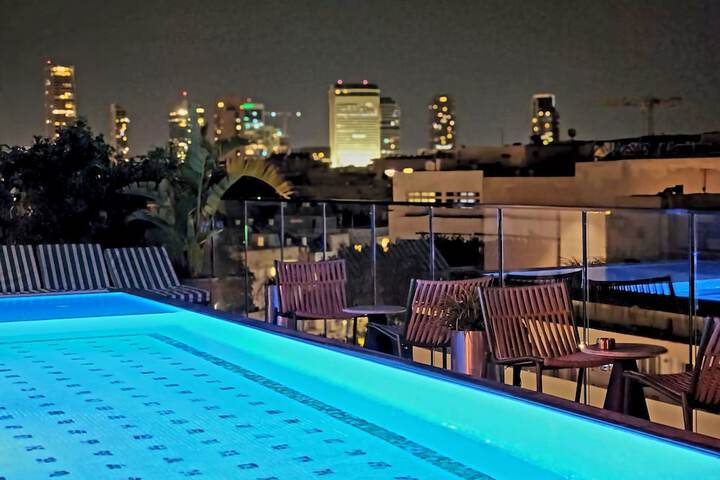 Pool 39 of 58