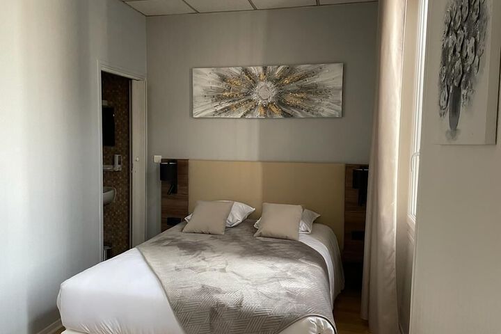 Room 20 of 44