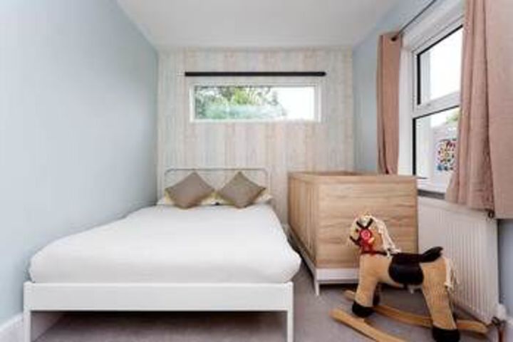 Room 6 of 23