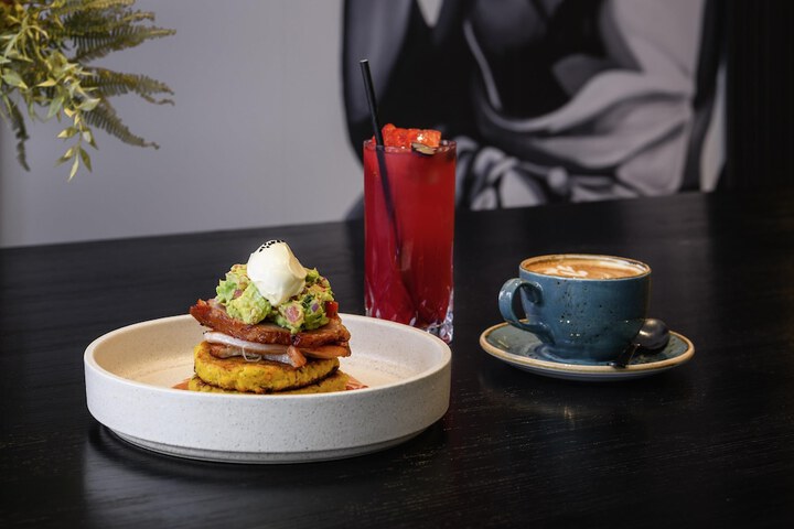 Breakfast/Coffee Service 104 of 172