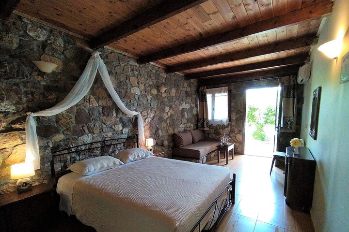 Hotel Ataviros