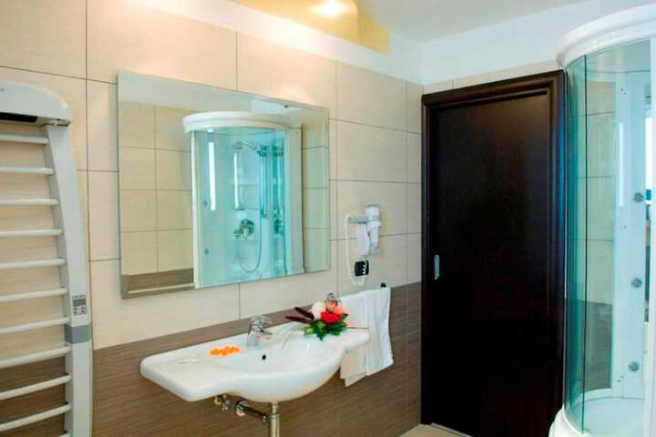 Clean Restrooms
