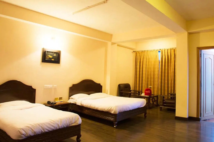 Room 2 of 11